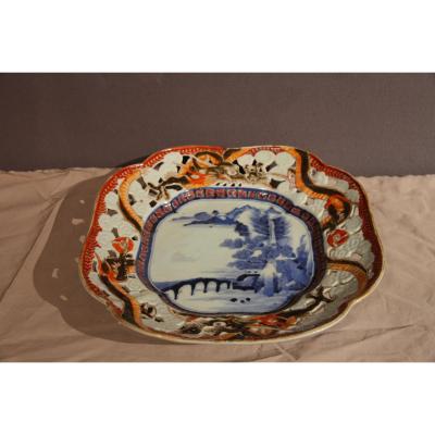Chinese Plat In Openwork Ceramic With A Decor Of Dragon, Late XIXth Century Period