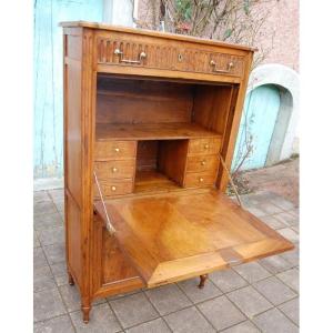 Secretary D Louis XVI Period In Walnut From The 18th Century