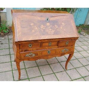 Bueau With Slope D Louis XV Period From The 18th Century