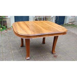 Art Nouveau Period Extendable Table In Walnut From The 1900s, Nancy School