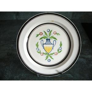 Fine Polychrome Earthenware Plate Early 19th Century Forges Les Eaux