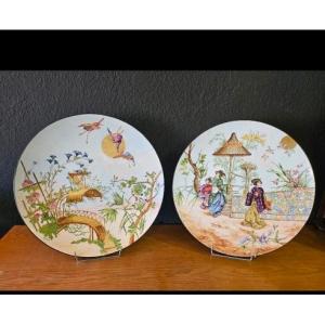 Important Pair Of Ceramic Dishes With Asian Decor