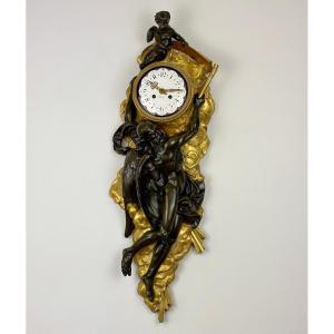 Important Bronze Wall Sign With Double Patina - Chronos And A Cherub
