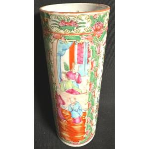 19th Century Rouleau Vase In Canton Porcelain, Very Good Condition