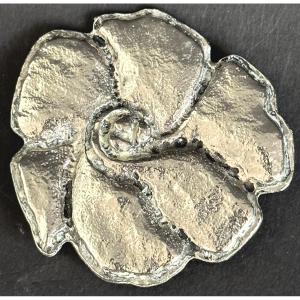 Cacharel Camellia Flower Brooch In Silver Metal Signed Vintage 1980