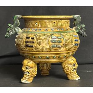 China Late 19th Century Polychrome Porcelain Incense Burner