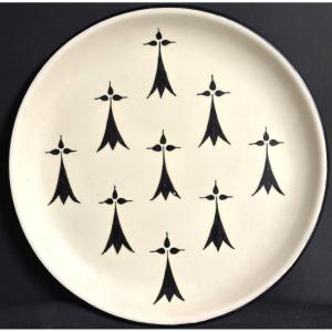 Kergonan Breton Dish Signed 30cm Attributes Of Brittany