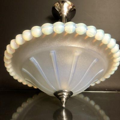 Opalescent Art Deco Chandelier 1930 In Glass And Chromed Metal