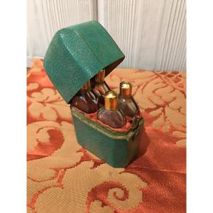 Perfume Set In Shagreen 18th