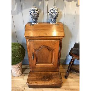 18th-century Burgundian Walnut Oratory