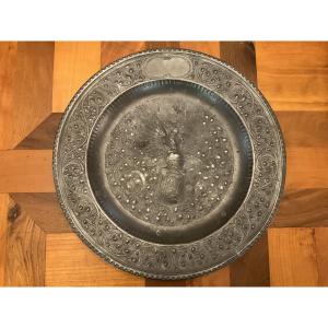 Large Pewter Dish With Coat Of Arms Decoration, Dated 1766, Monogram Hp, A. Dürer Style Coat Of Arms