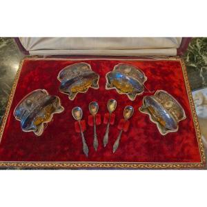 Case Including 4 Silver Salt Shakers