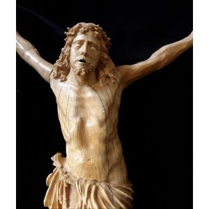 Large Living Christ From The 17th Century. 