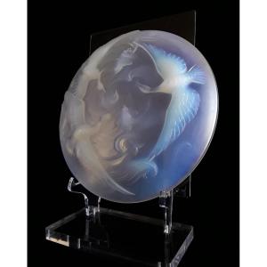 Opalescent Glass Bowl From The Art Deco Period. 