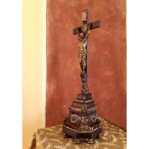 Large Baroque Crucifix. Circa 1700.