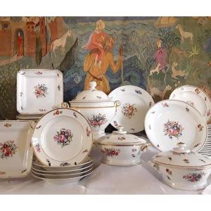Paris Porcelain Service Circa 1840.
