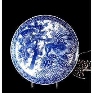 19th Century Japanese Porcelain Dish. 