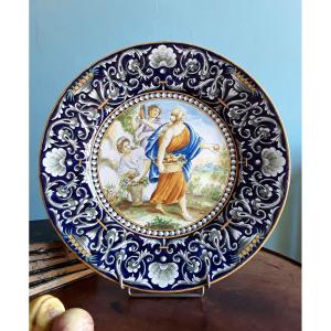 Ceramic Dish From The 19th Century. Renaissance Style.
