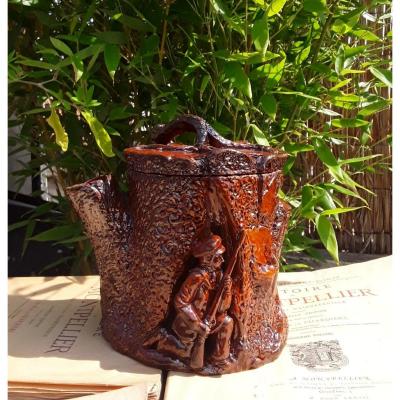 Tobacco Pot With Hunting Decor.
