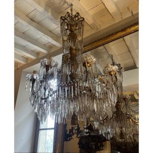 Genovese Italian Wood And Gilt Iron Chandelier