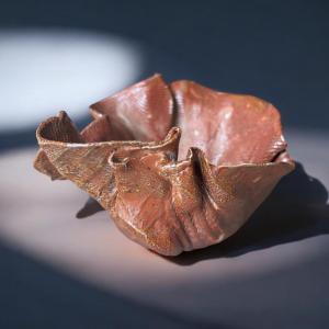 Pierre Baey (20th Century) – Free-standing Glazed Ceramic Cup