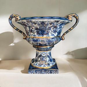 Medici Vase In Glazed Earthenware – Renaissance Style