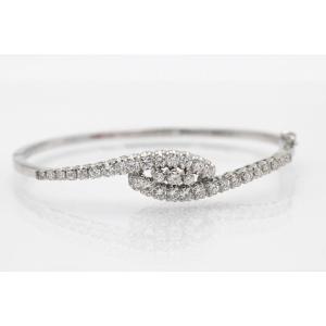 Luxury Rigid Bracelet In White Gold With 2.50ct Diamonds, France, 2nd Half Of The 20th Century.