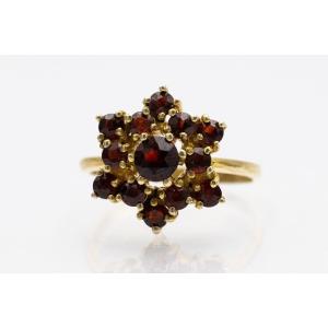 Elegant Vintage Gold Plated Ring With Garnets