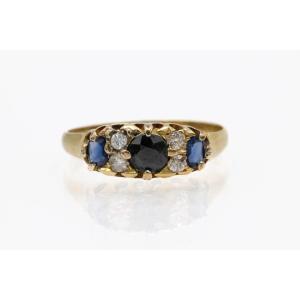 Antique Ring Adorned With Sapphires And Diamonds, First Half Of The 20th Century