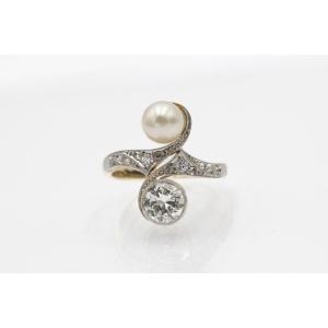 Toi Et Moi Ring With A 1.00 Ct Diamond And Pearl