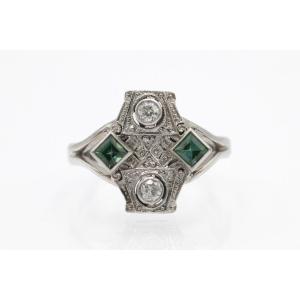 Art Deco Ring In Gold And Platinum Adorned With Diamonds And Tourmalines, 1920s/1930s