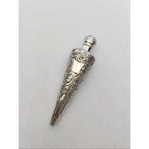 Large English Truncated Perfume Bottle, Victorian Era, 19th Century. Plant Decoration, Art Nouveau