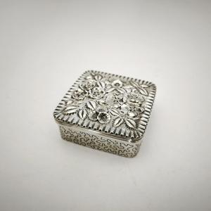Kirk & Son: American Embossed Solid Silver Box, 19th Century. Coin Silver 19th