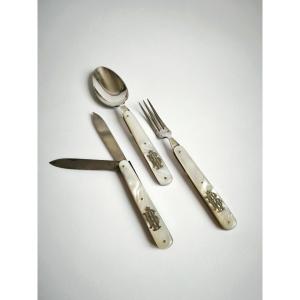 Canaux (?): Solid Silver Folding Travel Cutlery And Its Two-bladed Knife/penknife. 