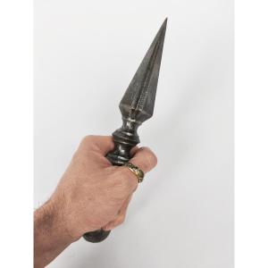 Poison Ring / System / Secret Of Mourning In Solid Gold With Enamel. Early 19th Century, Restoration Period