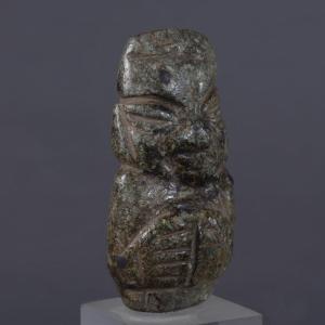 Stone Idol – Valdivia Culture