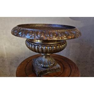 19th-century Cast Iron Medici Basin