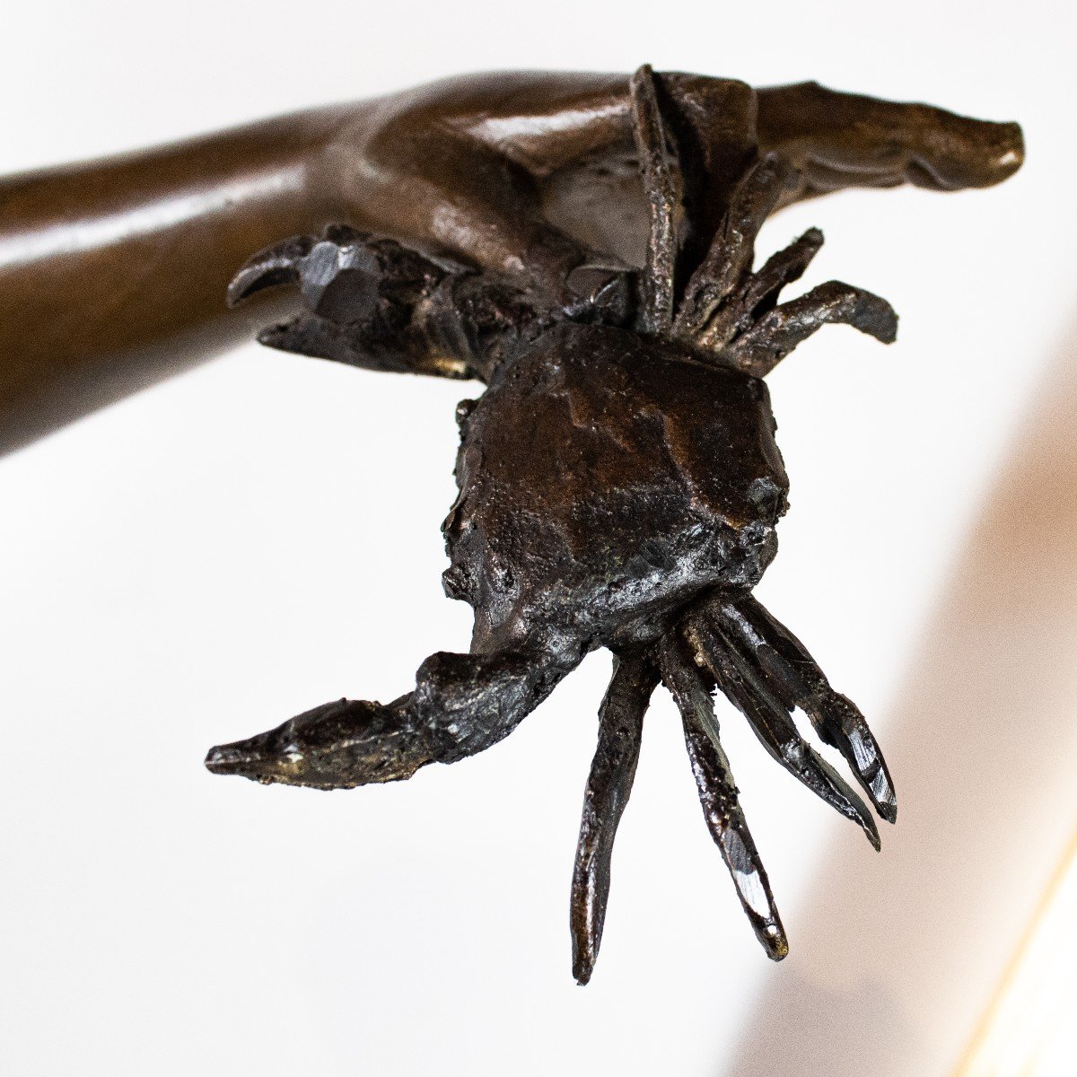 Giovanni De Martino (1870 – 1935), Bambino con anfora e granchio-photo-6