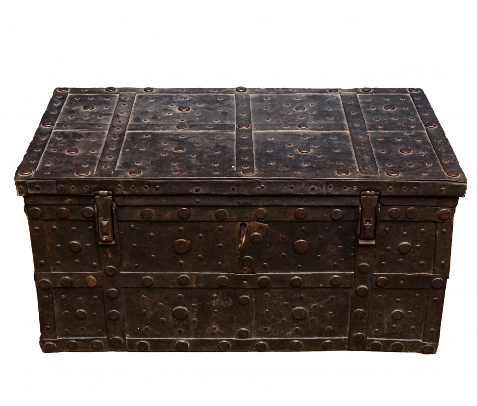 XVIII secolo, Forziere borchiato