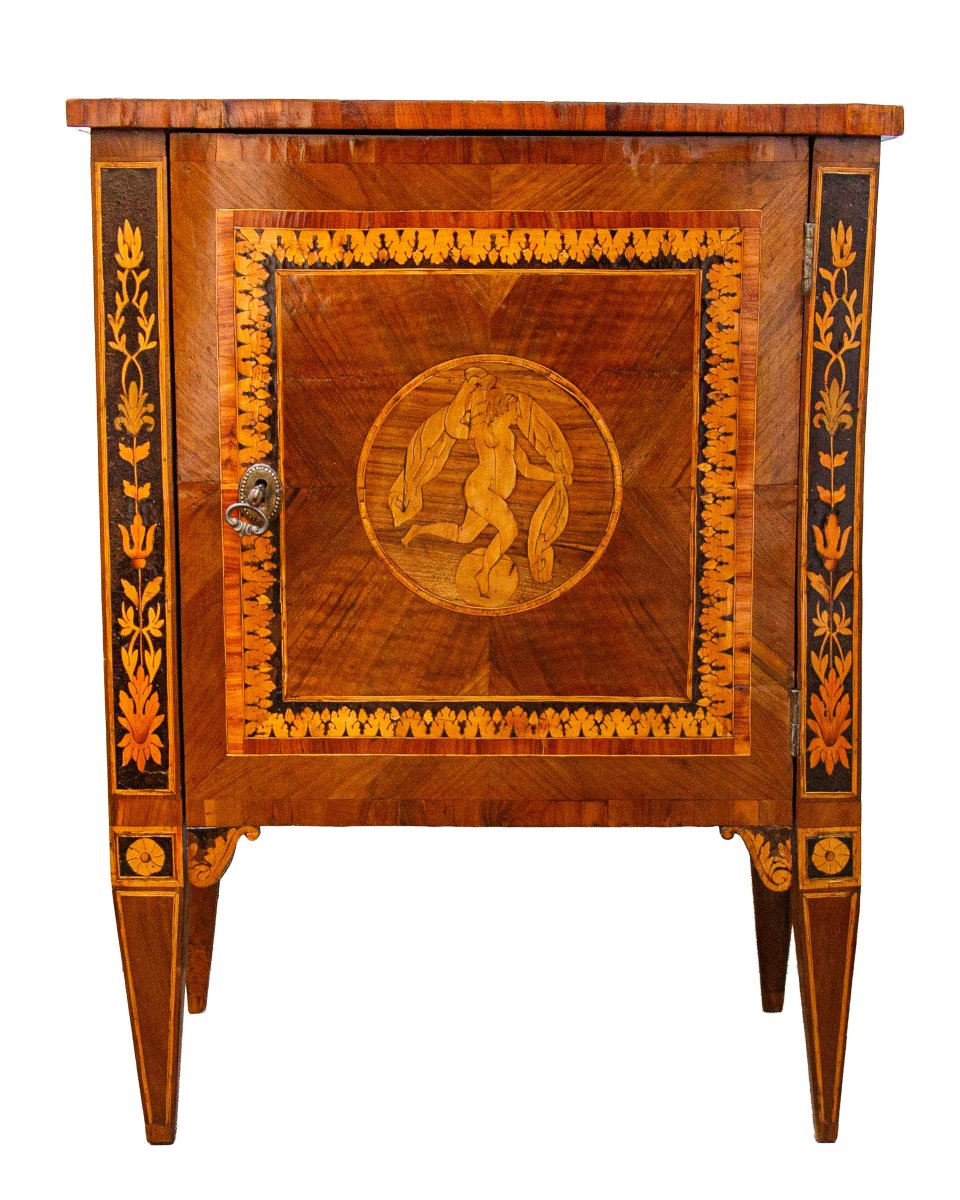 XVIII secolo, Comodino con figure mitologiche-photo-2