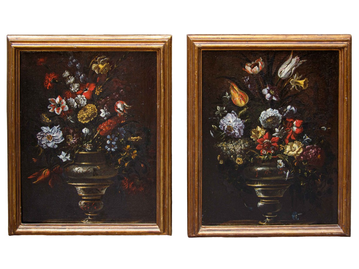 Cerchia di Mario dei Fiori (Roma 1603 – 1673), Coppia di Nature morte con vasi di fiori