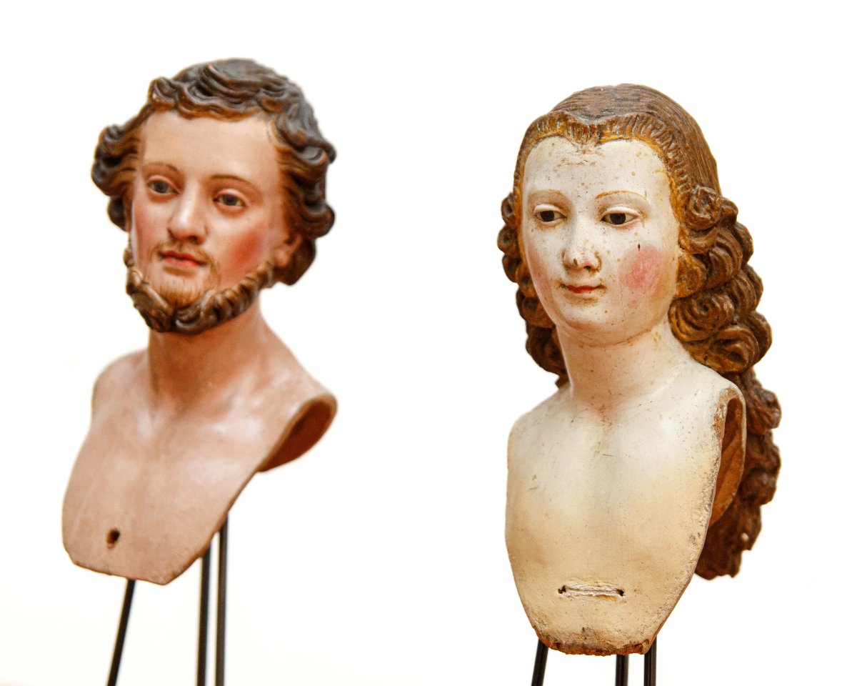 Manifattura napoletana, secolo XVIII, Due teste di figure presepiali-photo-2