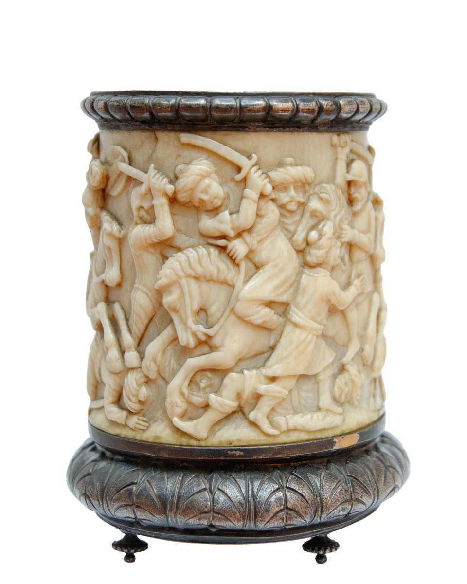 XVIII secolo, Boccale con scontro di cavalieri-photo-3