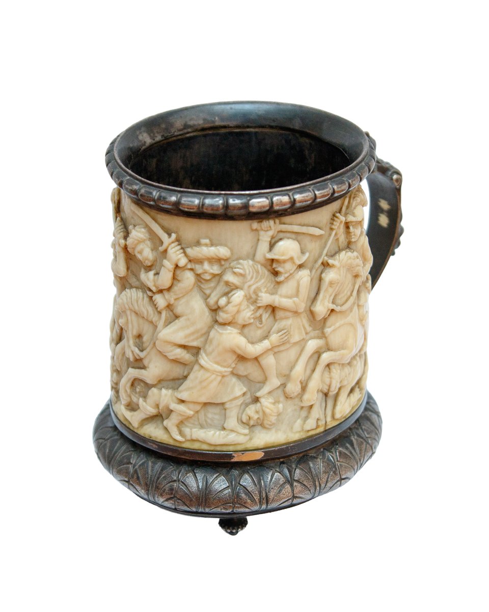 XVIII secolo, Boccale con scontro di cavalieri-photo-4