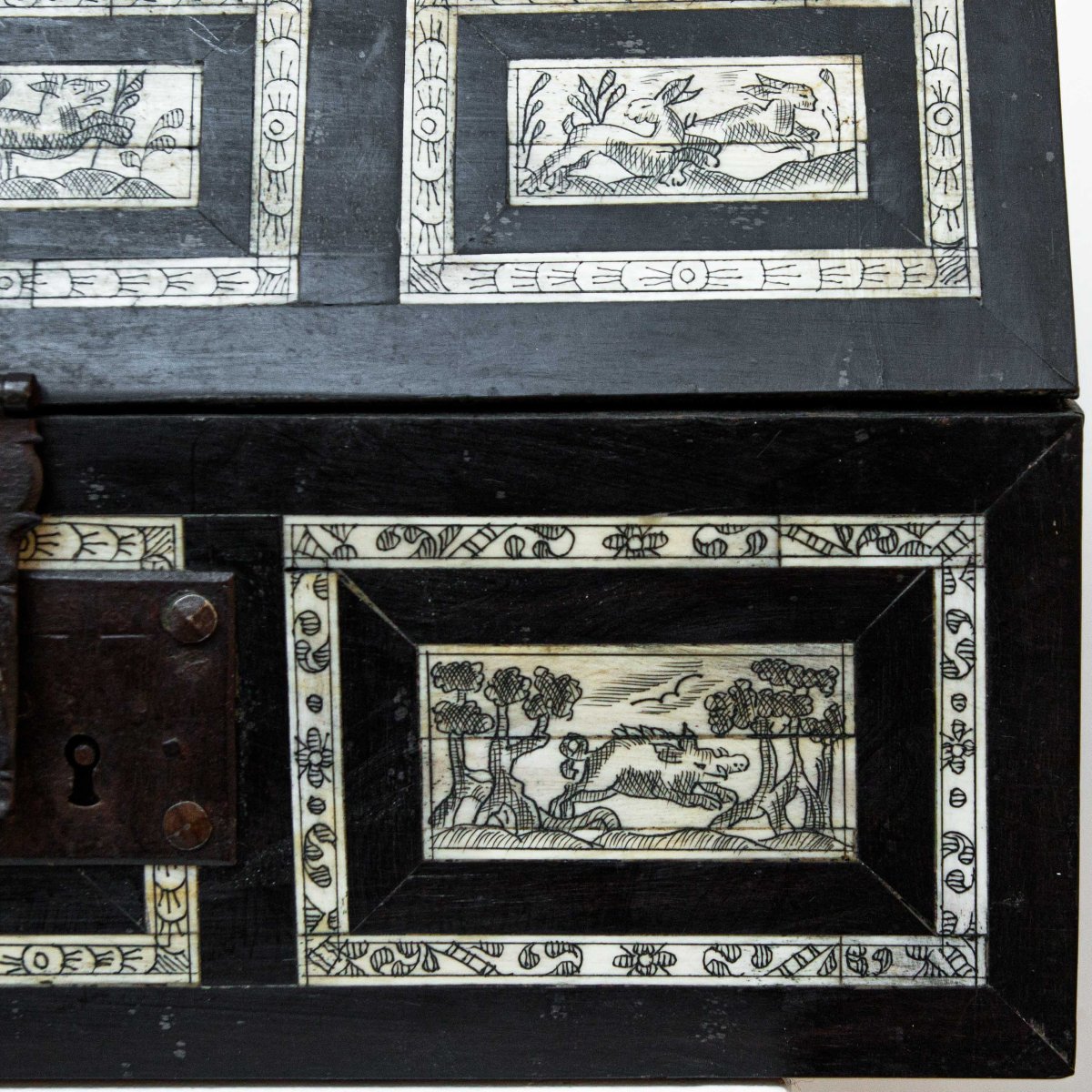 XVIII secolo, Cofanetto con scene di caccia-photo-3