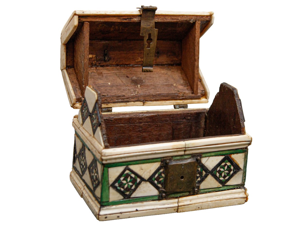 XVI secolo, Bottega degli Embriachi, Venezia o Firenze, Cassettina-photo-1