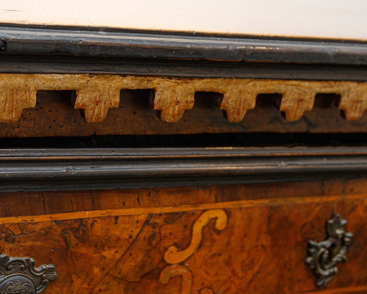 Lombardia, XVIII secolo, Cassettone-photo-1
