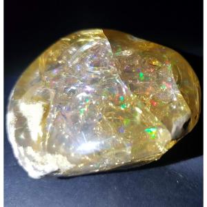 Large Natural Precious Opal - 46 Grs - 4.8 Cms