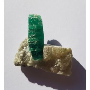 Emerald - Crystal 2.6 Cms On Matrix - Pakistan