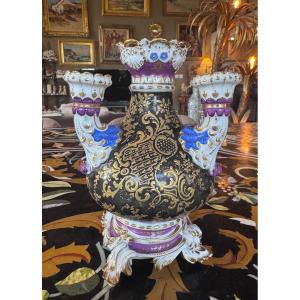 Porcelain Bouquetière, Jacob Petit (1796-1868), 19th Century .
